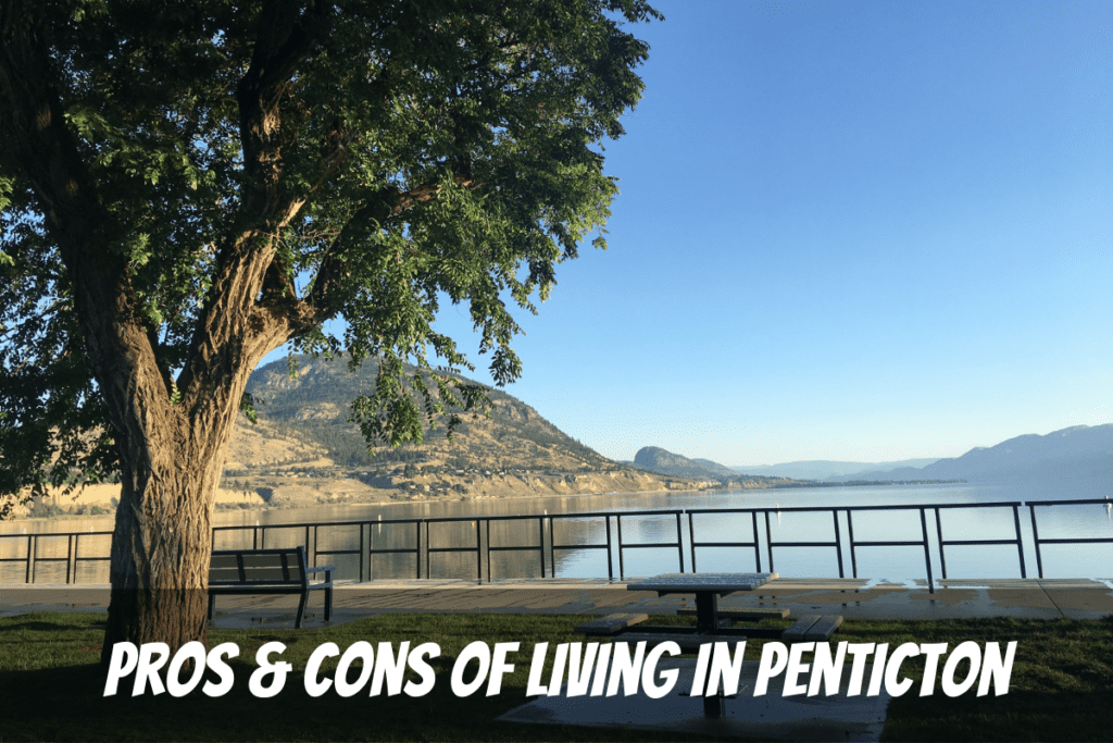 Le bord du lac Okanagan en été est l'un des avantages de vivre à Penticton Bc Canada