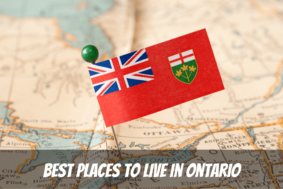 Una bandera sobresale de un mapa de los mejores lugares para vivir en Ontario 2022 Canadá