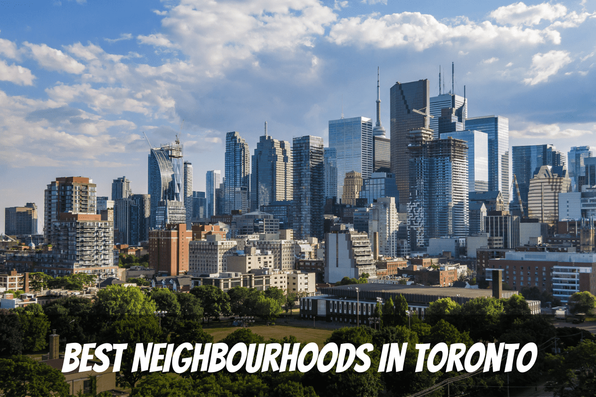 Paisaje urbano Centro Rascacielos Edificios Día de verano Árboles frondosos Los mejores barrios de Toronto Ontario Canadá