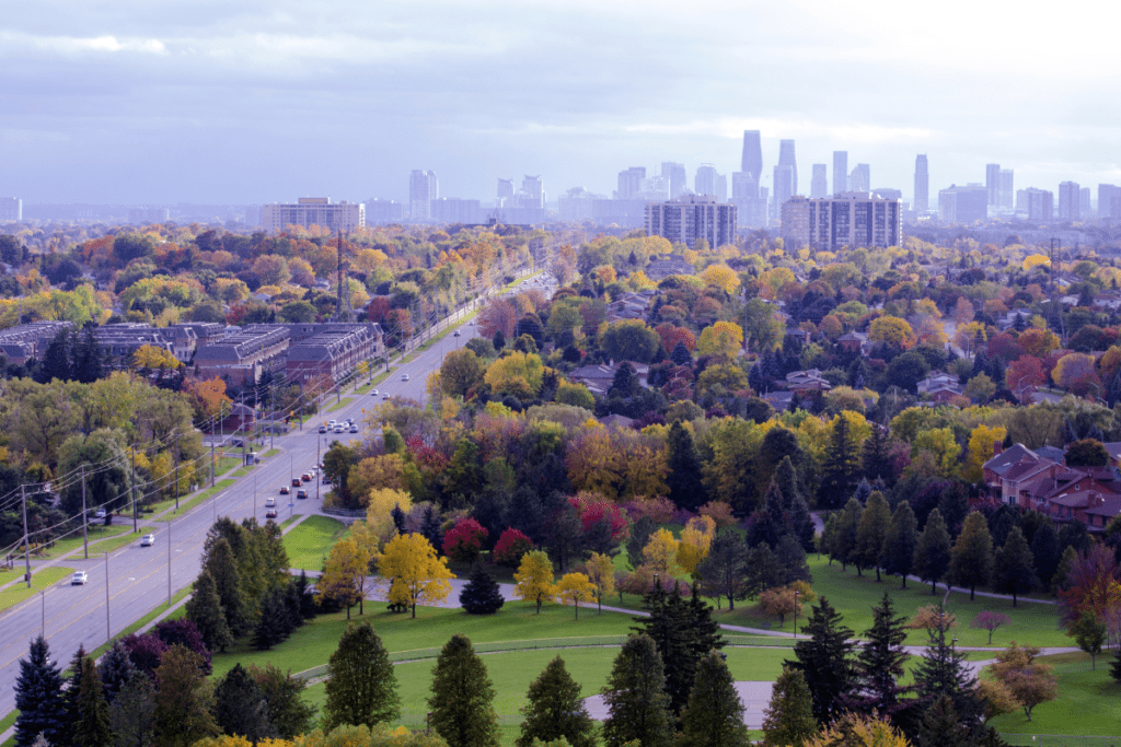 Beautiful Fall View - Best Neighbourhoods In Mississauga, Ontario