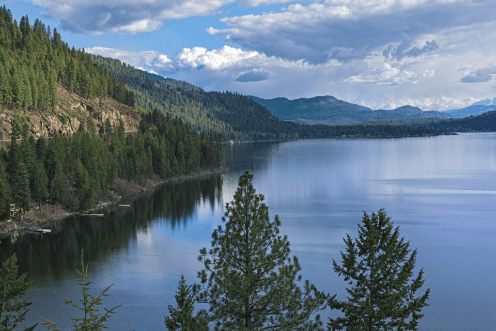 Beautiful Christina Lake As Example Pros And Cons Of Living In Grand Forks Bc Canada