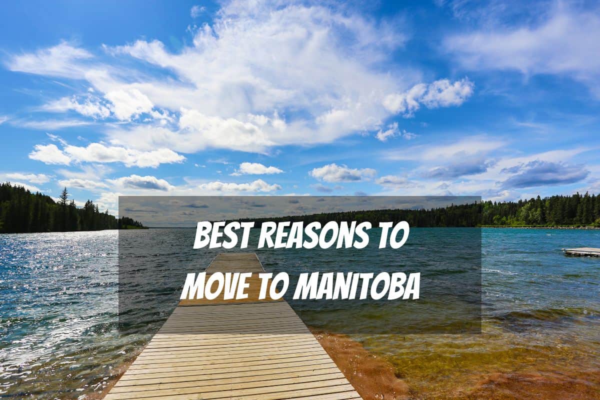 Un quai s'étend dans un lac du Manitoba par temps ensoleillé, l'une des meilleures raisons de déménager au Manitoba